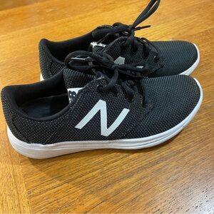 New Balance 210 Women’s Black Sneakers